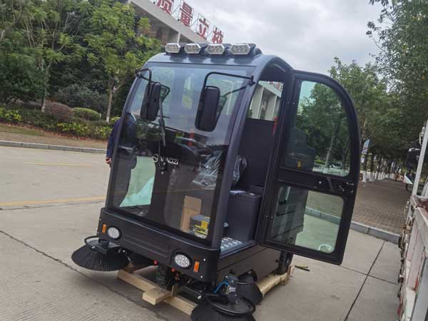 駕駛式環衛清掃車可以在物業小區使用嗎