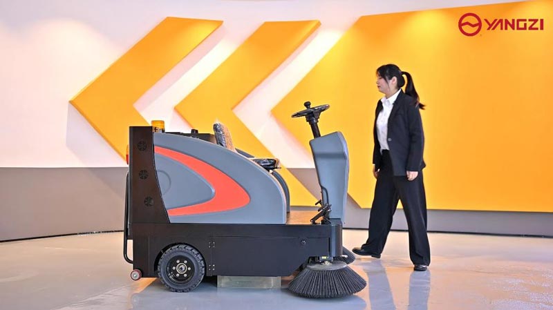 簡(jiǎn)述小型電動(dòng)清掃車(chē)的使用范圍和使用優(yōu)勢(shì) 簡(jiǎn)述小型電動(dòng)清掃車(chē)的使用范圍和使用優(yōu)勢(shì)