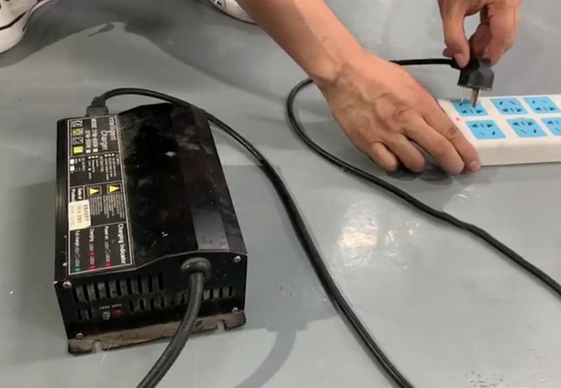 洗地機用了一年半，只運行一小段時間電池失效